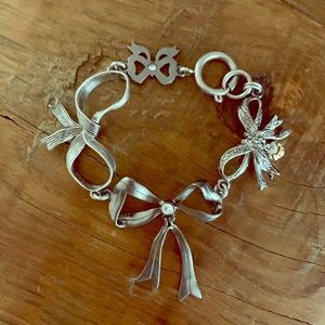 Beautiful Juicy Couture Bow Collection Bracelet